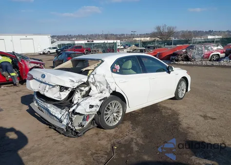 2018 Toyota Camry Hybrid Xle из США, поврежденный, VIN 4T1B21HK0JU005641